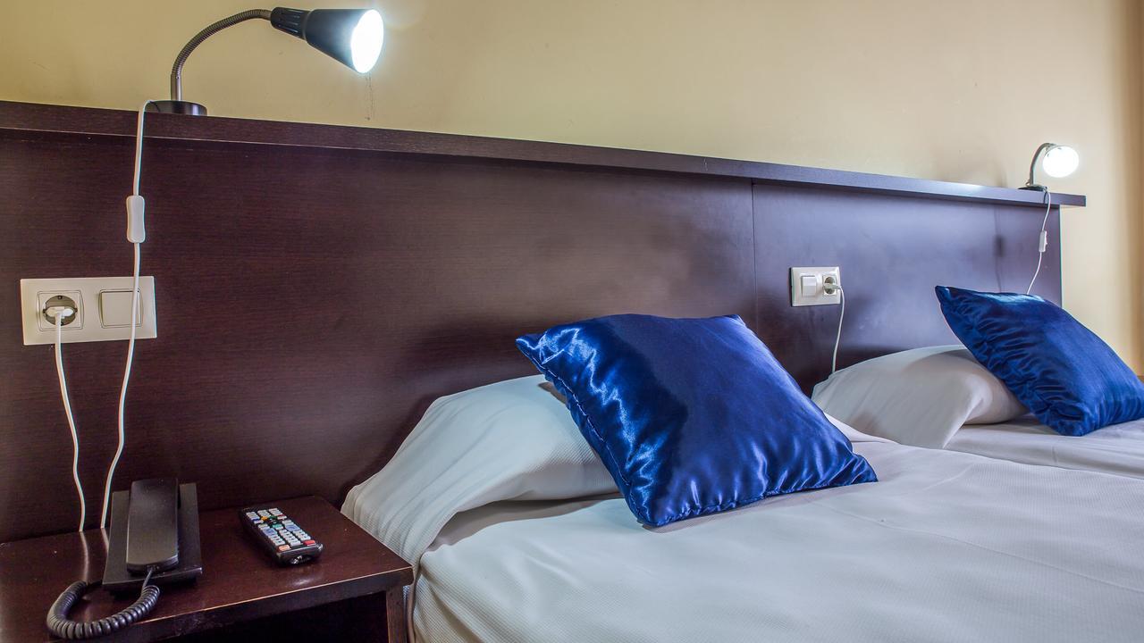 Hostal Hotil Coruna Centro ア・コルーニャ エクステリア 写真