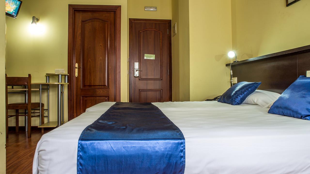 Hostal Hotil Coruna Centro ア・コルーニャ エクステリア 写真